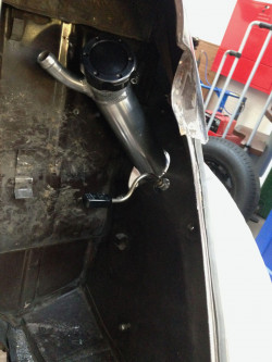 Rally VW Beetle inner arch dry sump tank filler in engine bay
