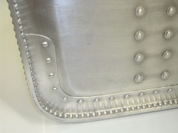 Riveted fuel tank construction