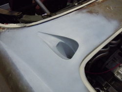 Air duct in bodywork