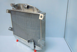High performance replica aluminium radiator for classic cars