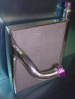 F1 radiator – flowed end tanks to increase efficiency