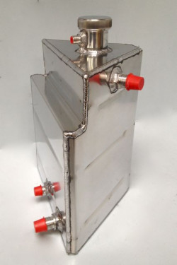 Historic dry sump tank