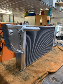High performance aluminium radiator with Power Steering Tank