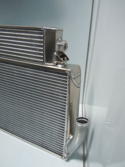 Oil cooler - radiator combination