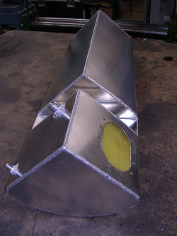 Side pod fuel tank