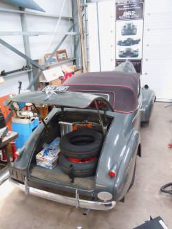 ENDURANCE RALLY FUEL TANK, SPARE WHEEL AND TOOL STORAGE